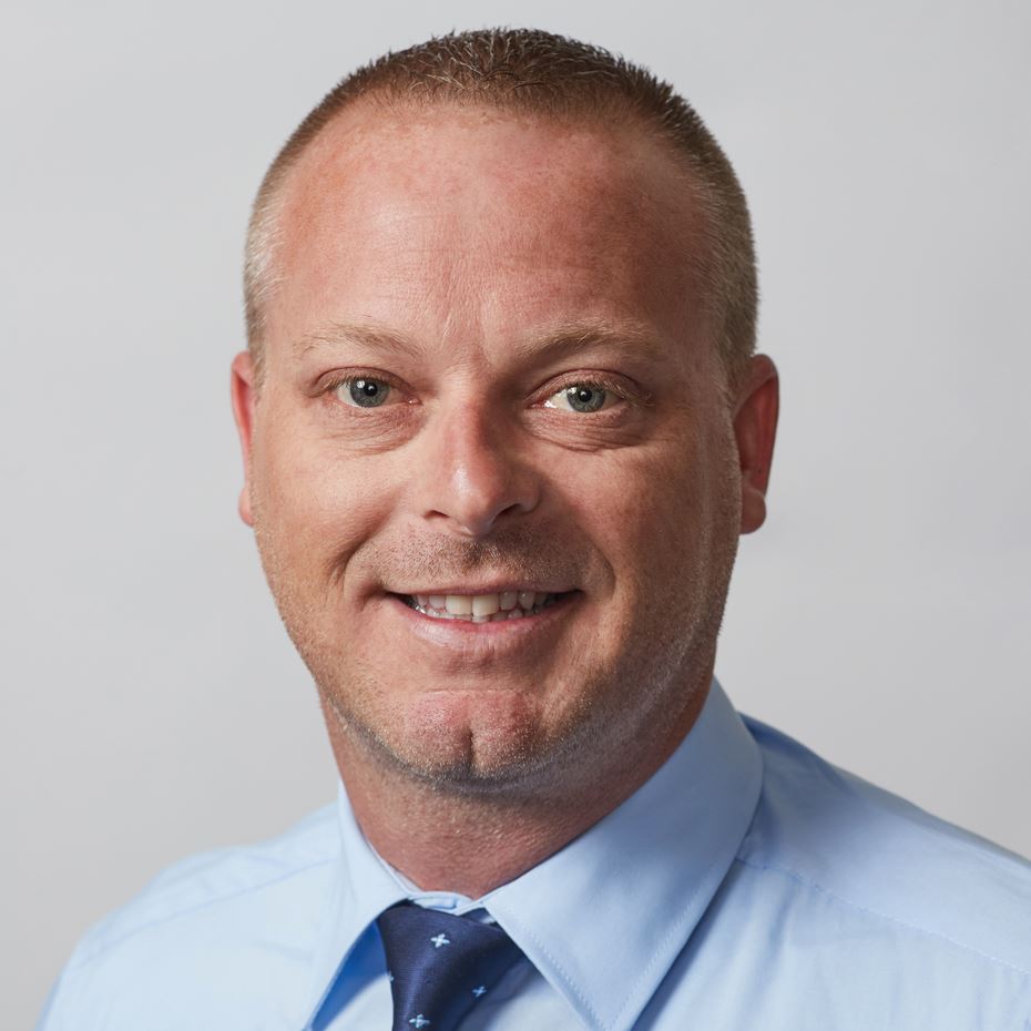 Photo of Bobby Collins